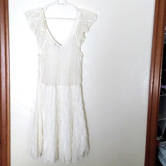 Adorable White Lace Sundress - Picture 2 of 5